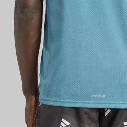 Playera Adidas Brand Love Hombre